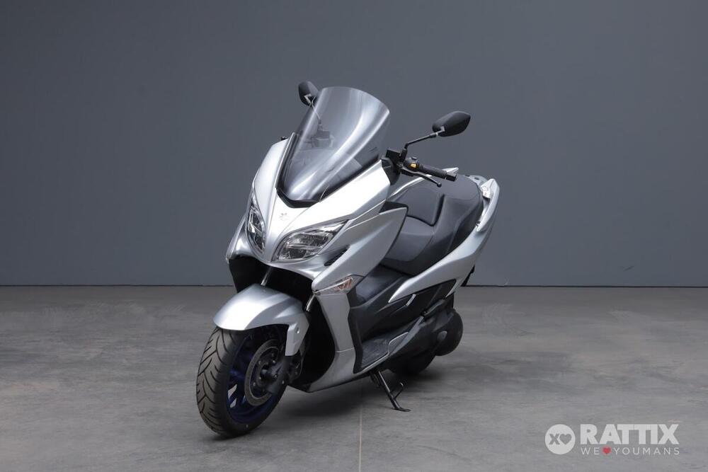 Suzuki Burgman 400 (2022 - 24) (3)