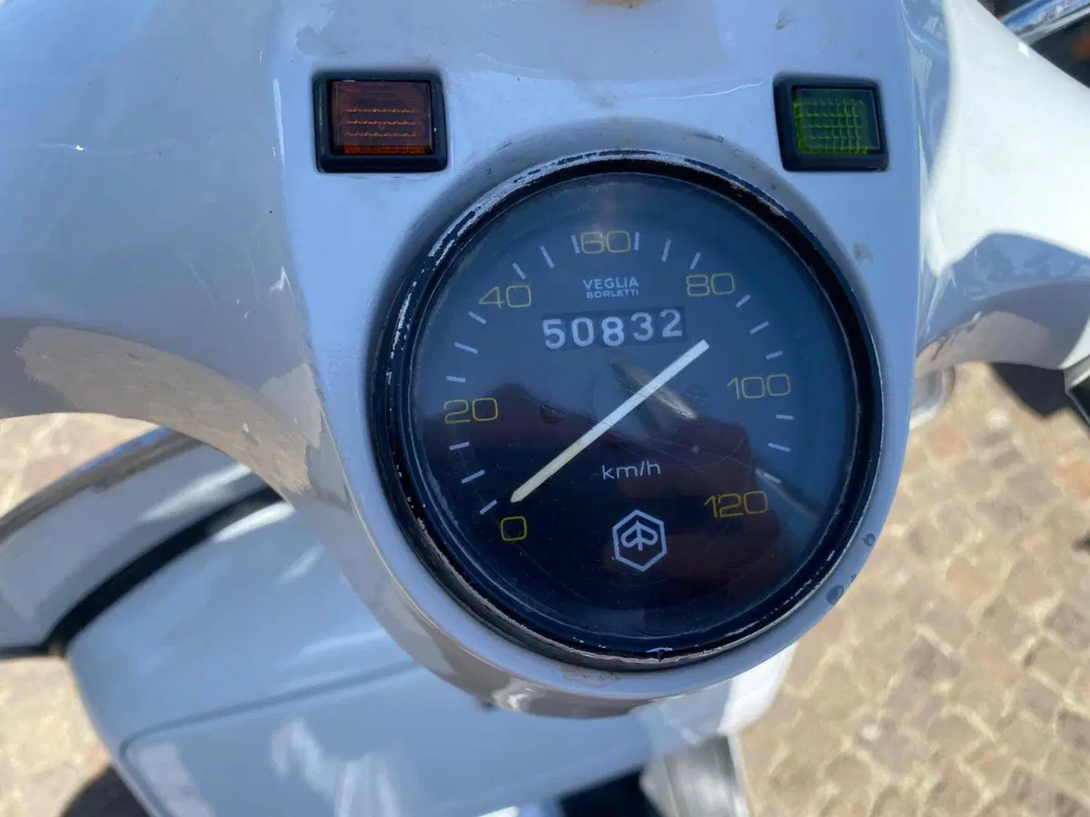 Vespa PX 200 E (3)