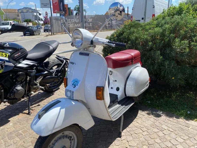 Vespa PX 200 E (4)