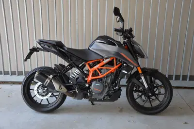 KTM 390 Duke (2021 - 23) usata