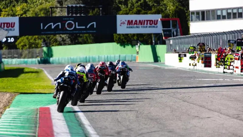 Dunlop CIV 2025. A Imola Alessandro Delbianco ha il primo match point per laurearsi campione italiano SBK