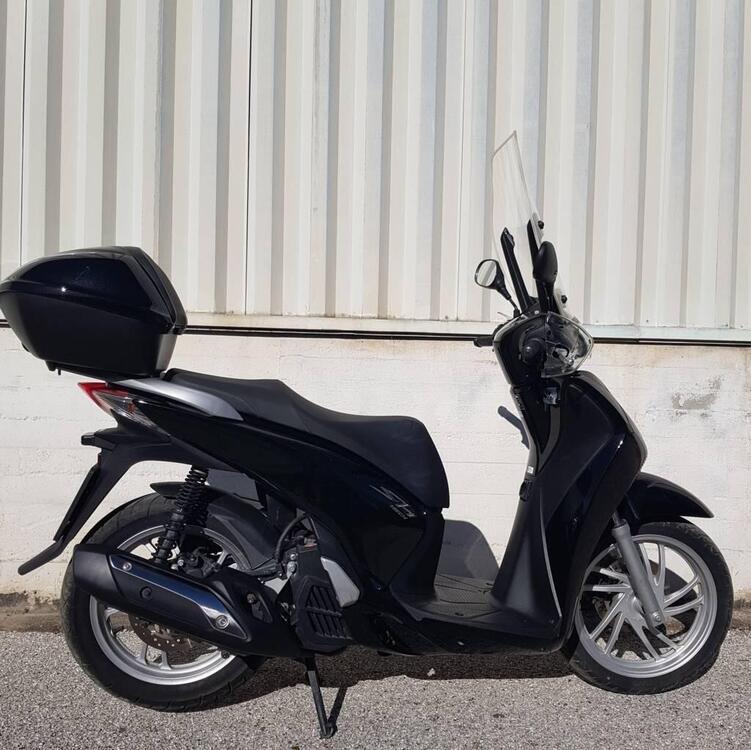 Honda SH 150 i ABS (2013 - 16) (3)