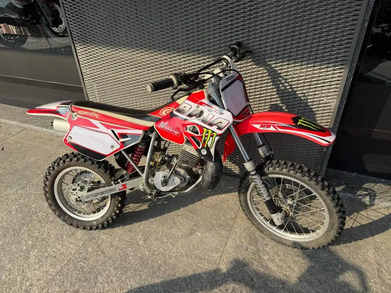 HM CRX 50 12/15 (2000 - 05) 