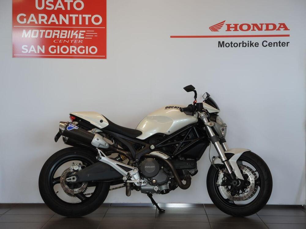 Ducati Monster 696 (2008 - 13) (3)