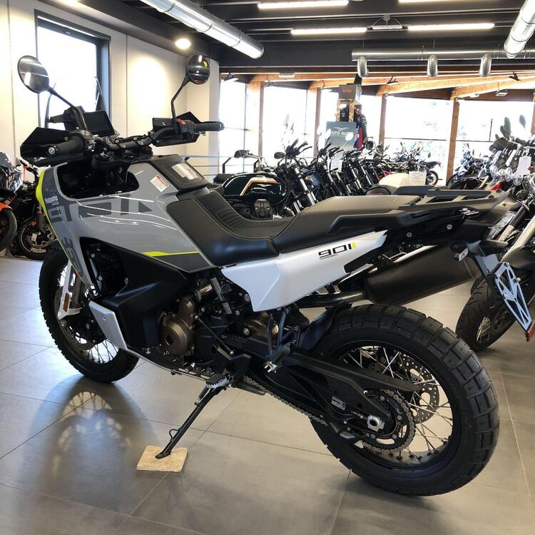 Husqvarna Norden 901 (2022 - 25) (4)