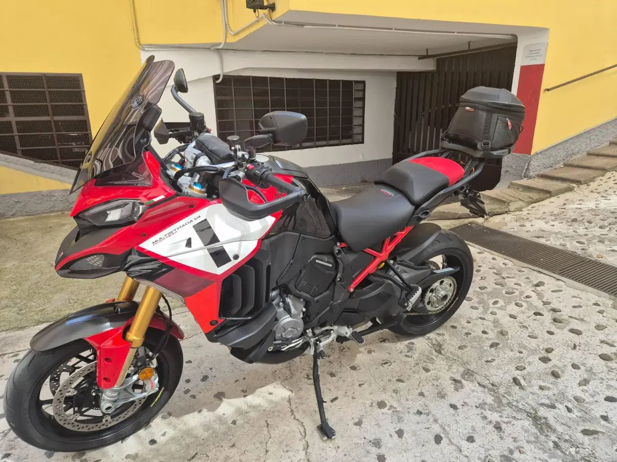 Ducati Multistrada V4 Pikes Peak (2021 - 24) (2)