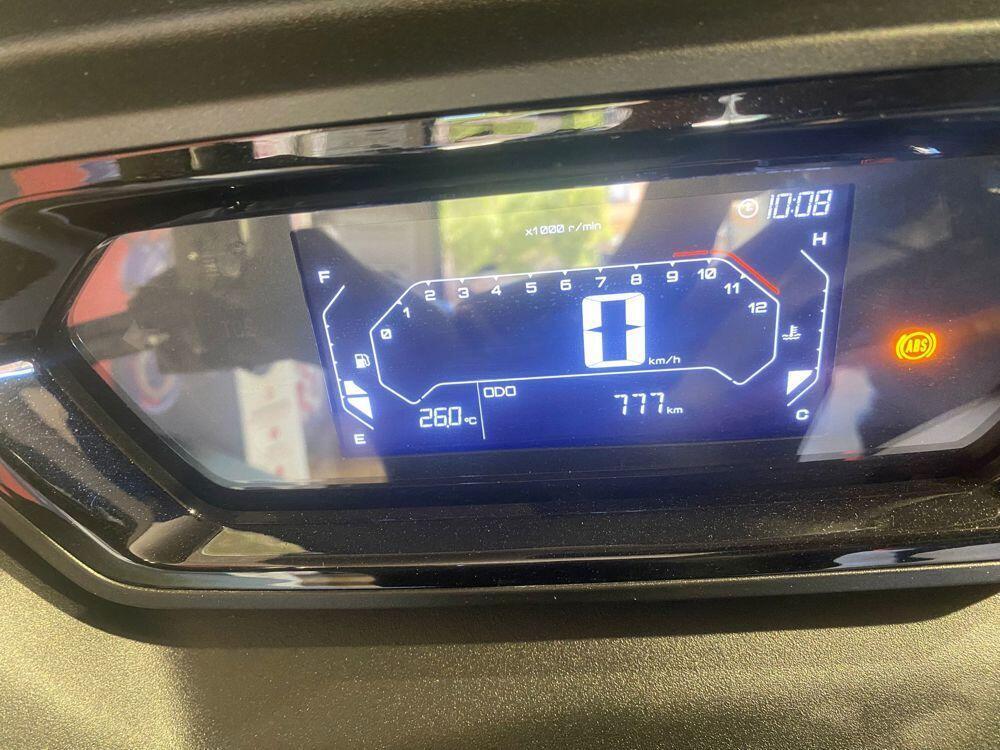 Yamaha X-Max 300 (2025) (2)