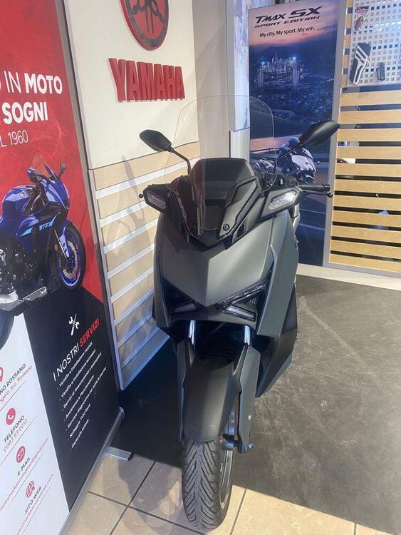 Yamaha X-Max 300 (2025) (4)