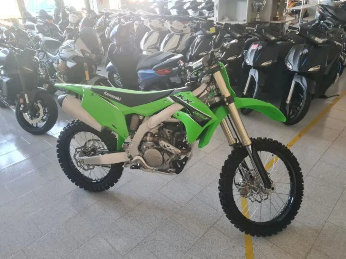 Kawasaki KX250 (2023) (3)