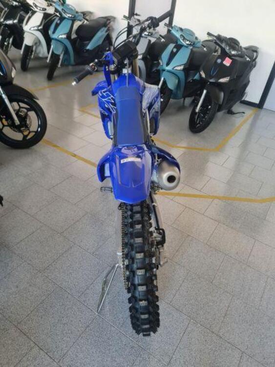 Yamaha YZ 450 F (2022) (4)