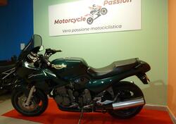 Triumph Sprint 900 (1993 - 98) usata