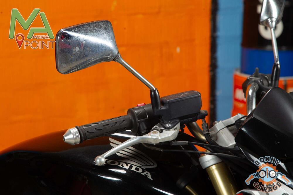 Honda Hornet 600 (2005 - 06) (4)