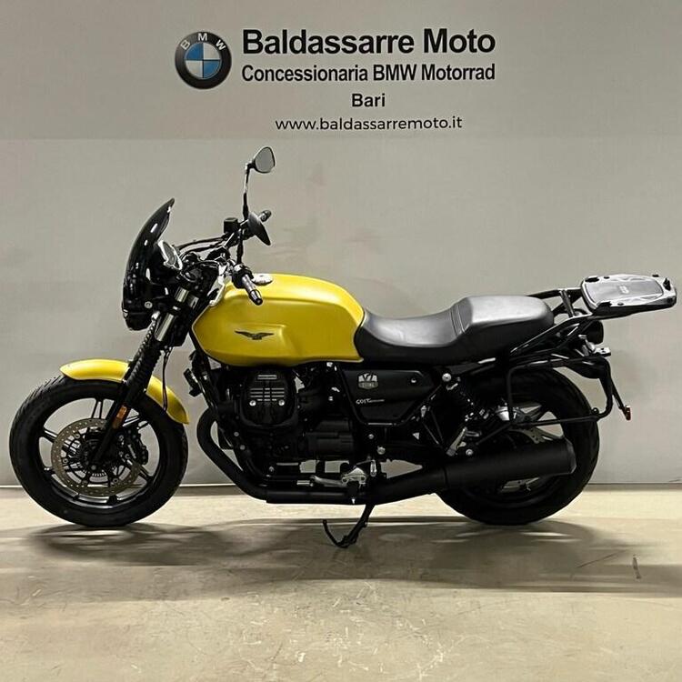 Moto Guzzi V7 Stone (2021 - 24)