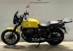Moto Guzzi V7 Stone (2021 - 24) usata