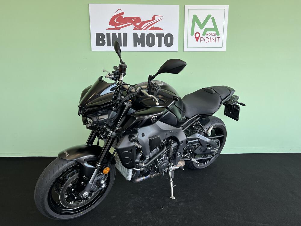 Yamaha MT-10 (2022 - 25) (4)