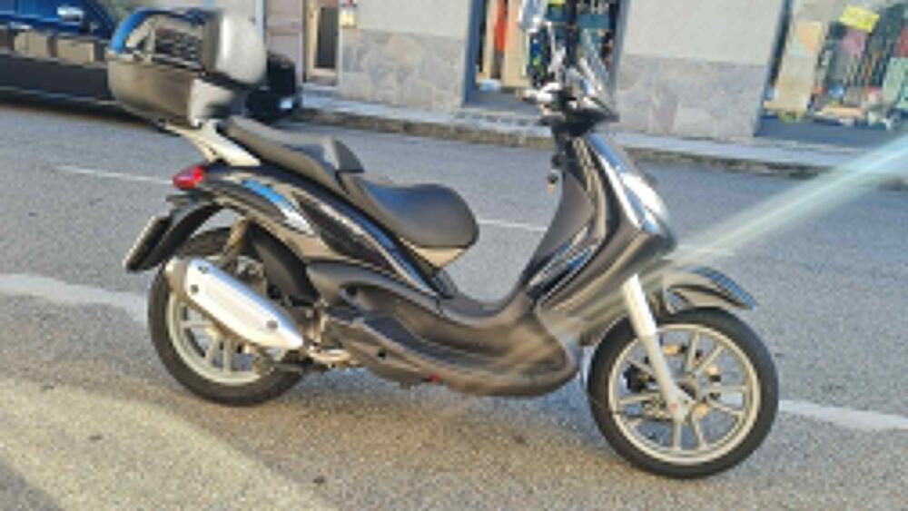 Piaggio Beverly 250 (2004 - 05) (3)