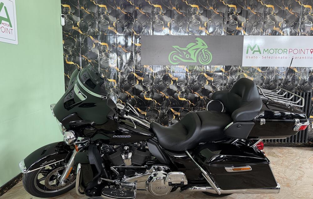 Harley-Davidson 114 Electra Glide Ultra Limited (2019) - FLHTK (4)