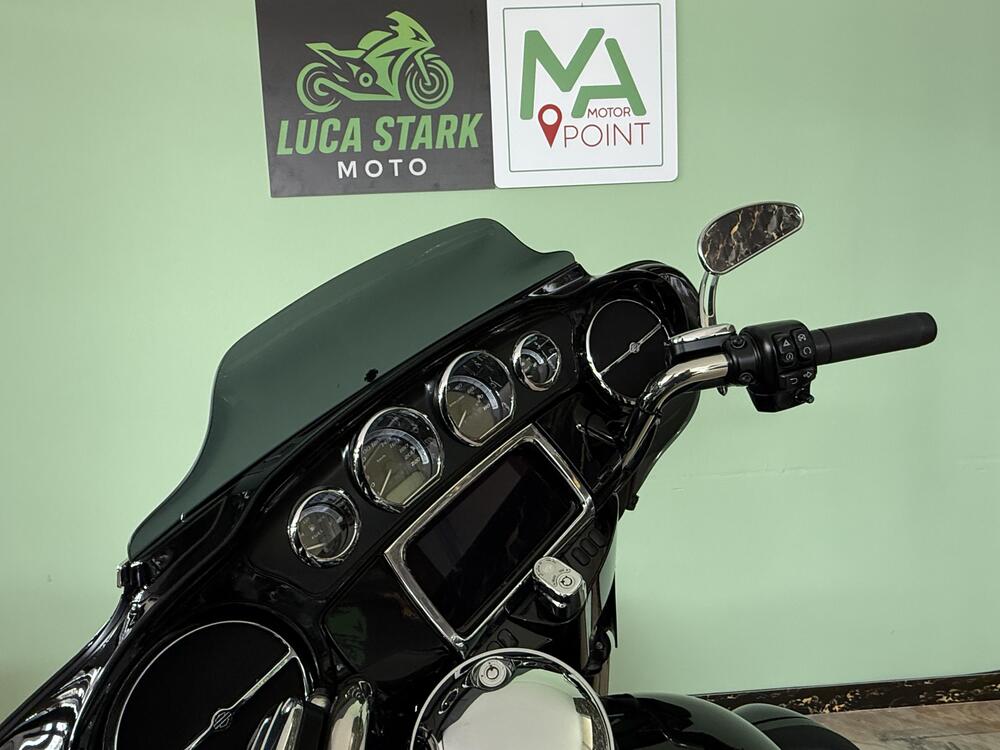 Harley-Davidson 114 Electra Glide Ultra Limited (2019) - FLHTK (5)