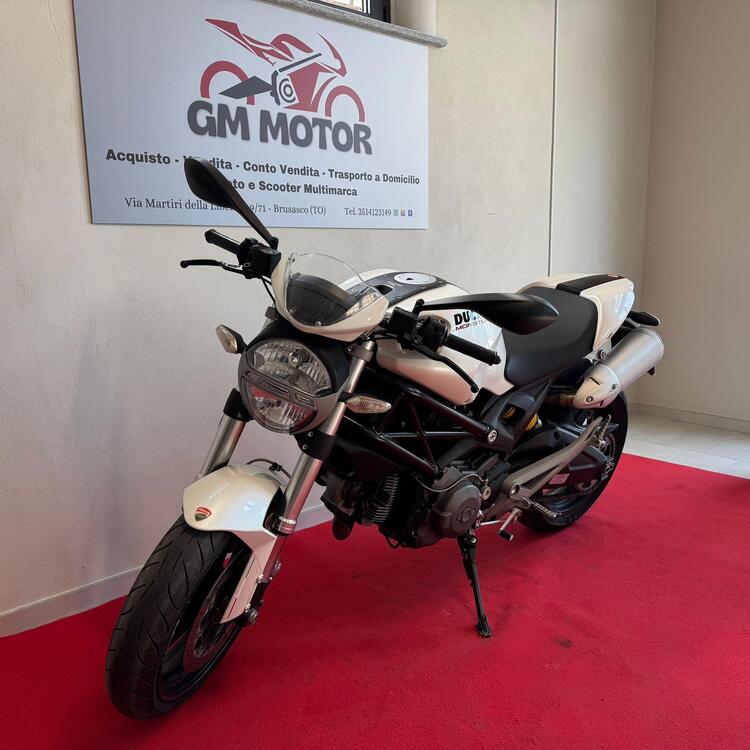 Ducati Monster 696 (2008 - 13) (5)