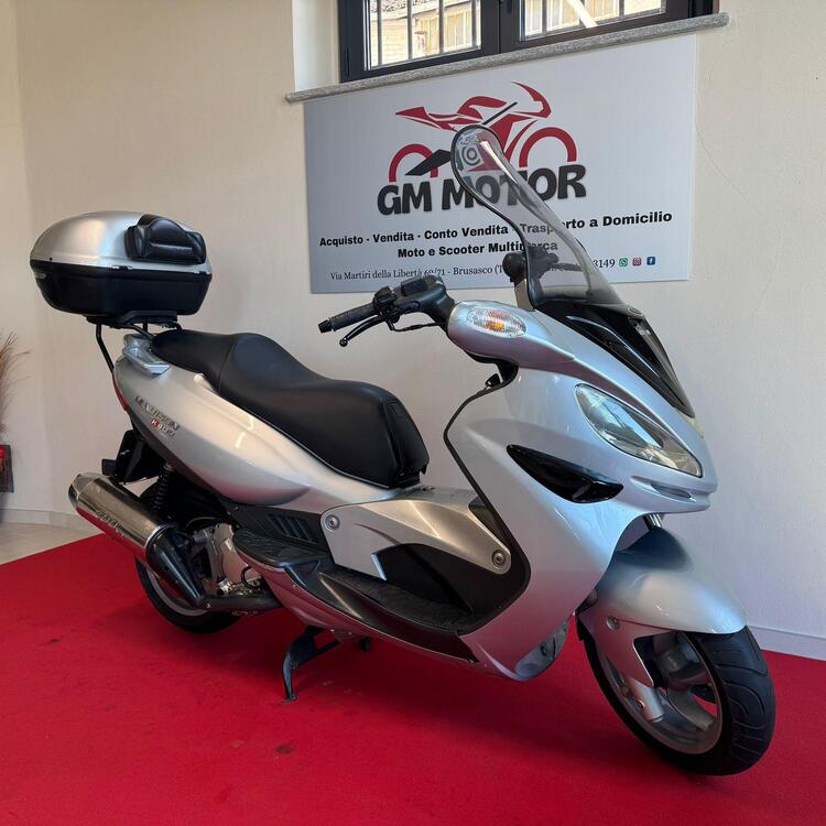 Malaguti Madison 400 4T (2)