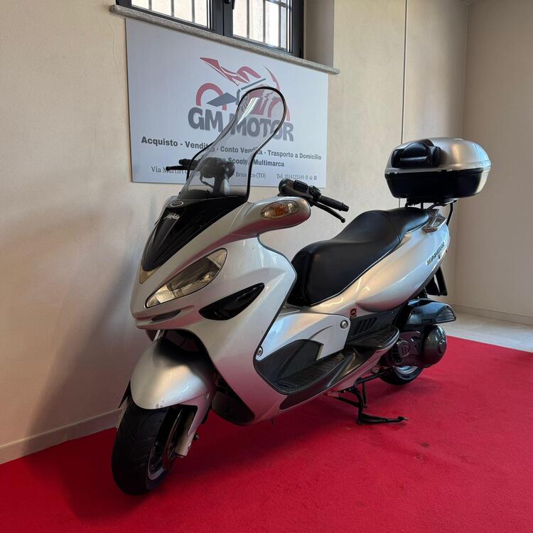 Malaguti Madison 400 4T (4)