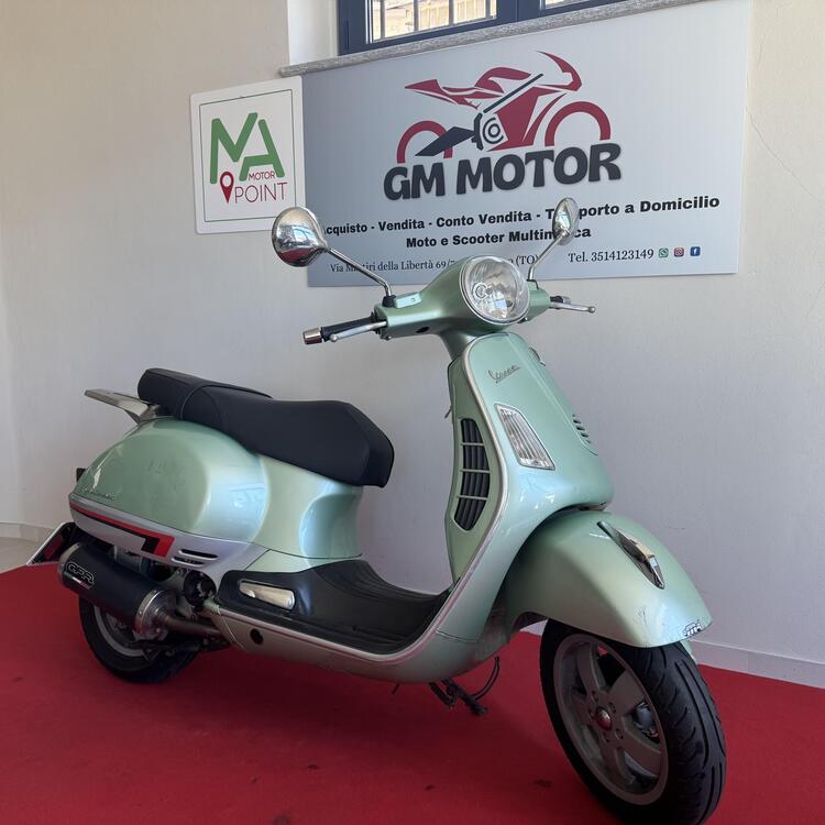 Vespa Granturismo 200 L (5)