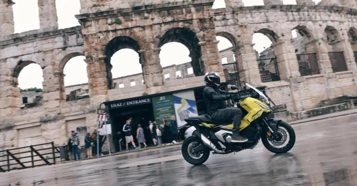 Scarica il Magazine n&deg;660 e leggi il meglio di Moto.it