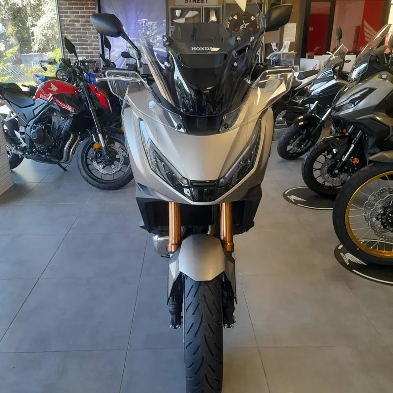 Honda NT 1100 DCT Electronic Suspension (2025 - 26) (2)