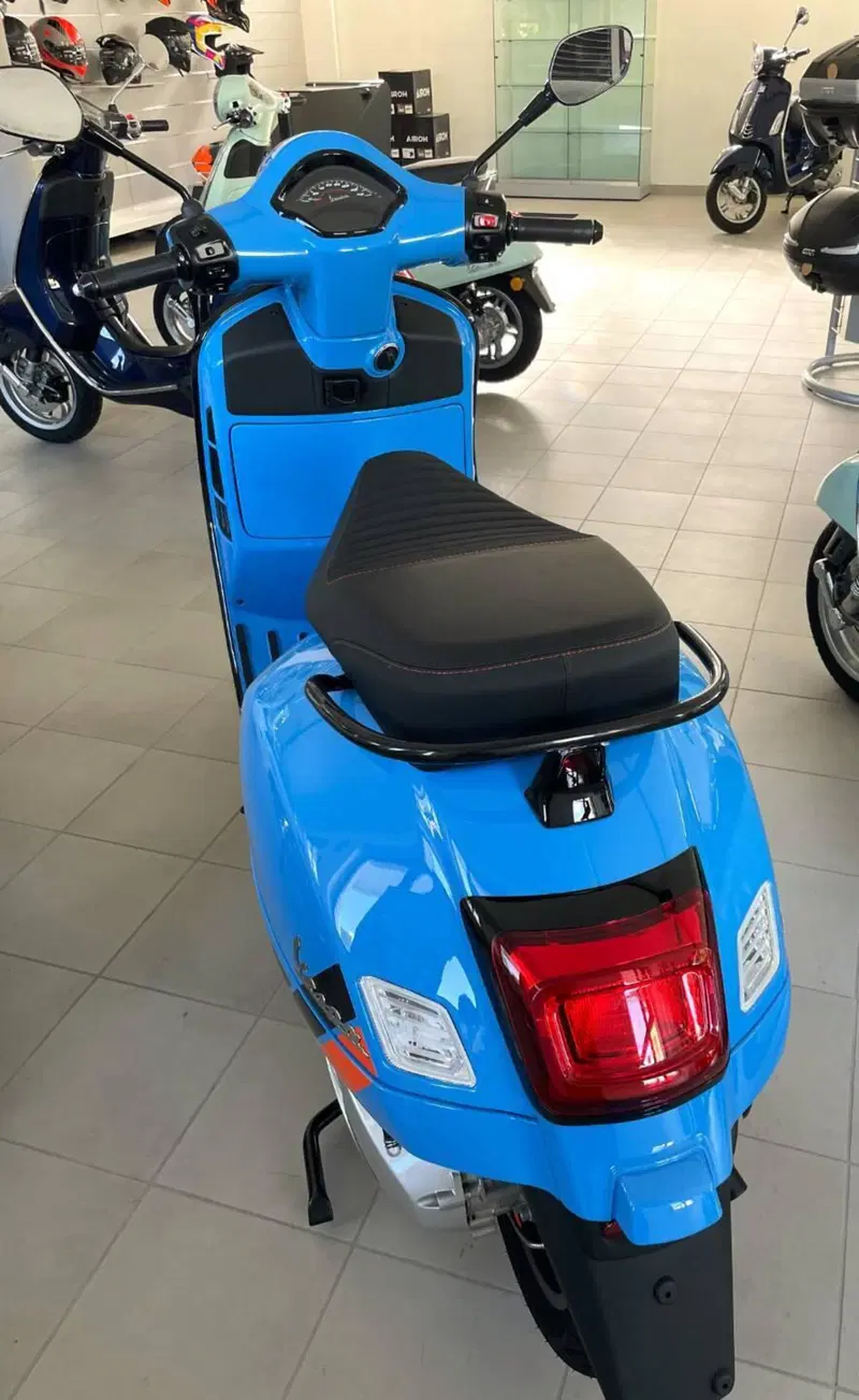 Vespa GTS 125 Supersport (2025 - 26) (3)