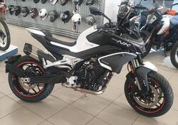 CFMOTO 800NK Advanced (2023 - 25) usata