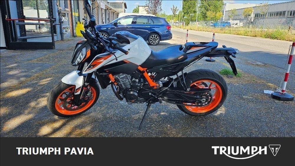 KTM 890 Duke R (2021)