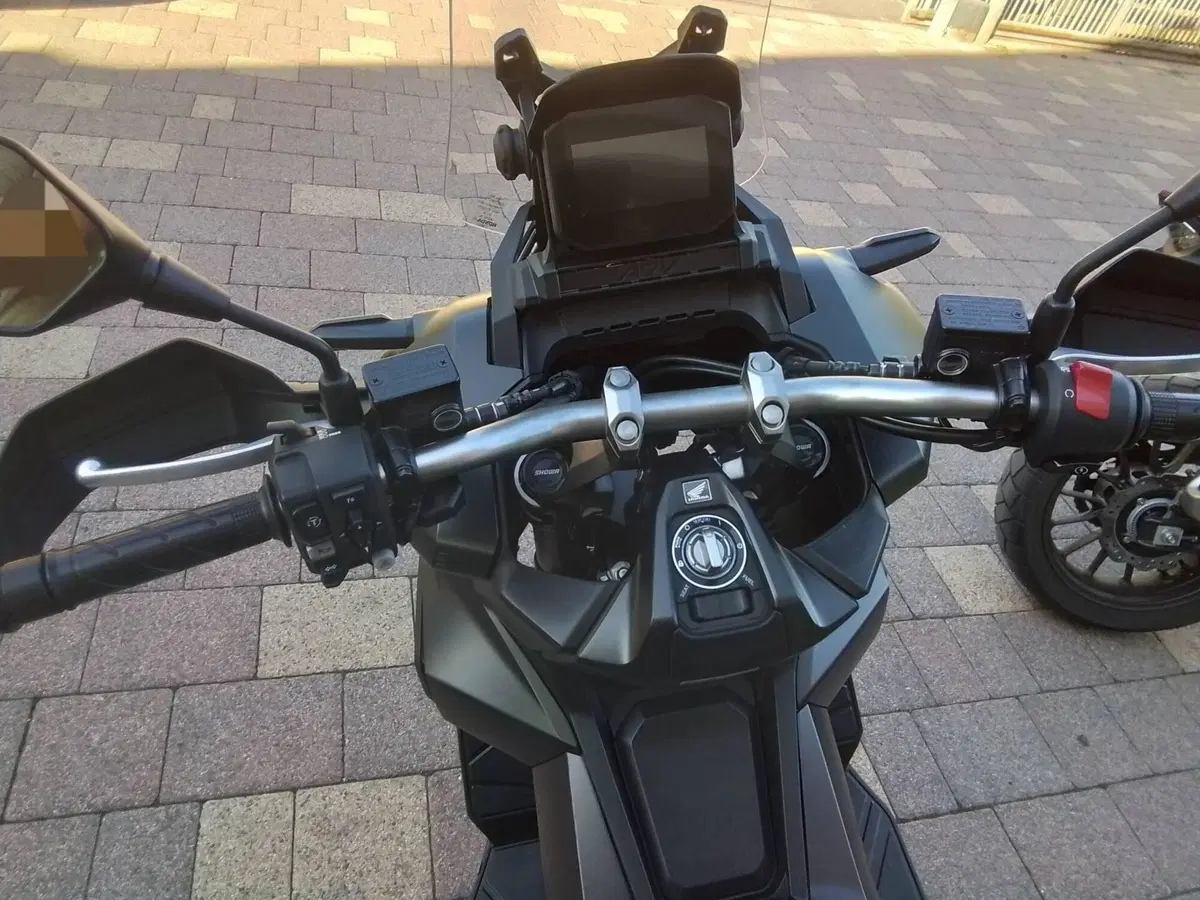 Honda ADV 350 (2022 - 24) (11)