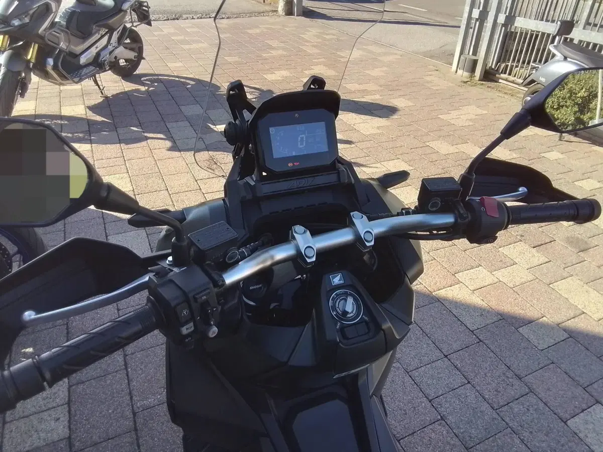 Honda ADV 350 (2022 - 24) (17)