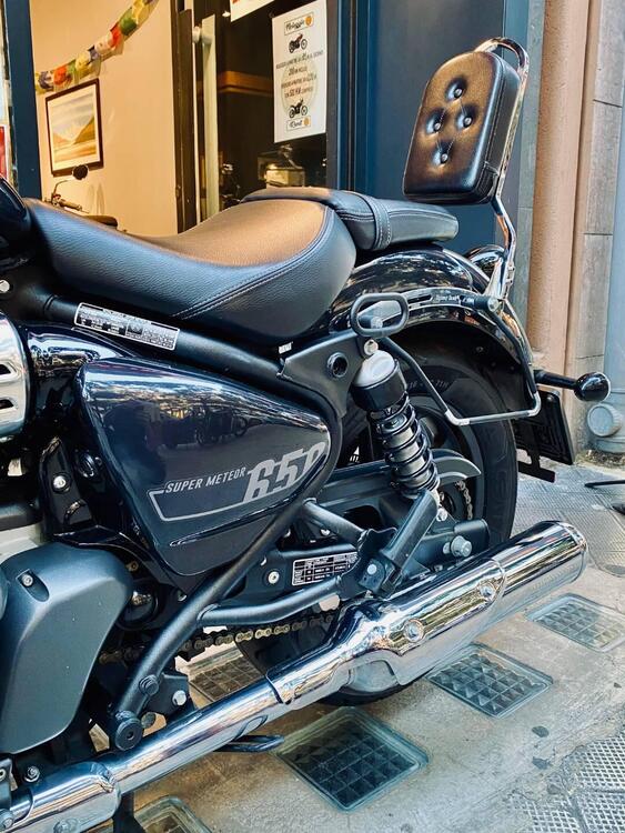 Royal Enfield Super Meteor 650 (2023 - 25) (2)