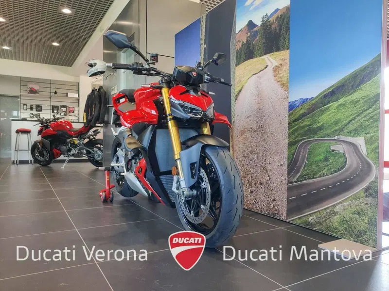 Ducati Streetfighter V4 S (2025 - 26) (4)