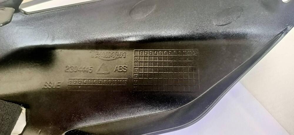 Codino Coprisella Speed Triple 1050 Triumph (3)