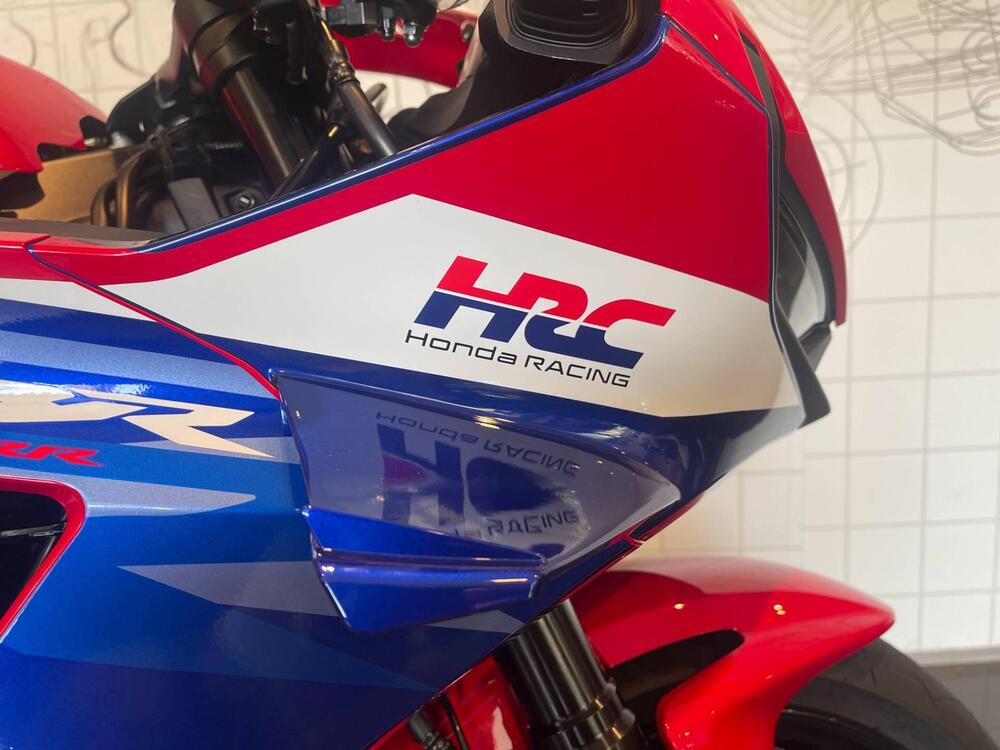 Honda CBR 600 RR (2024 - 25) (2)