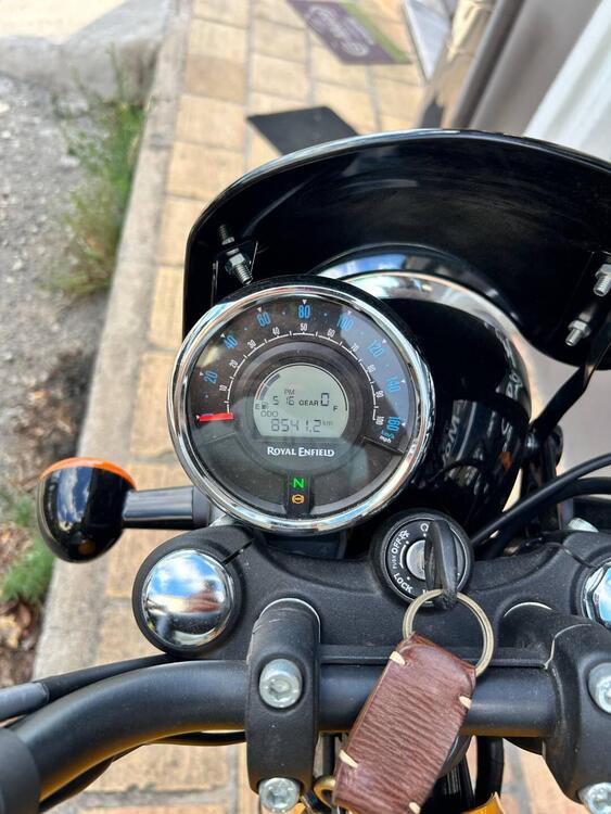 Royal Enfield Meteor 350 Fireball (2021 - 25) (5)