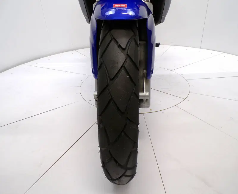 Aprilia Pegaso 650 IE (2001 - 02) (10)