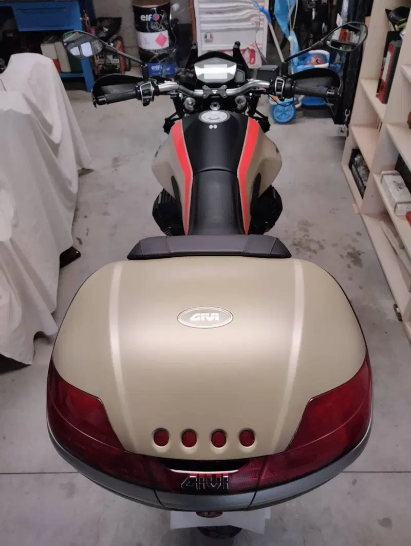 Moto Guzzi V85 TT Travel (2021 - 23) (14)