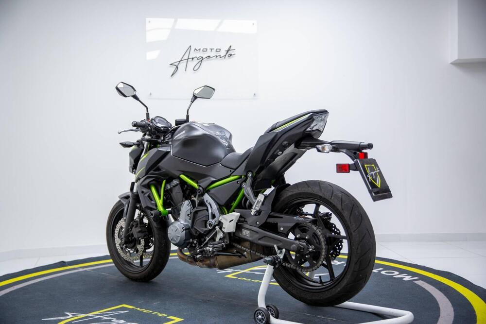Kawasaki Z 650 (2017 - 19) (2)