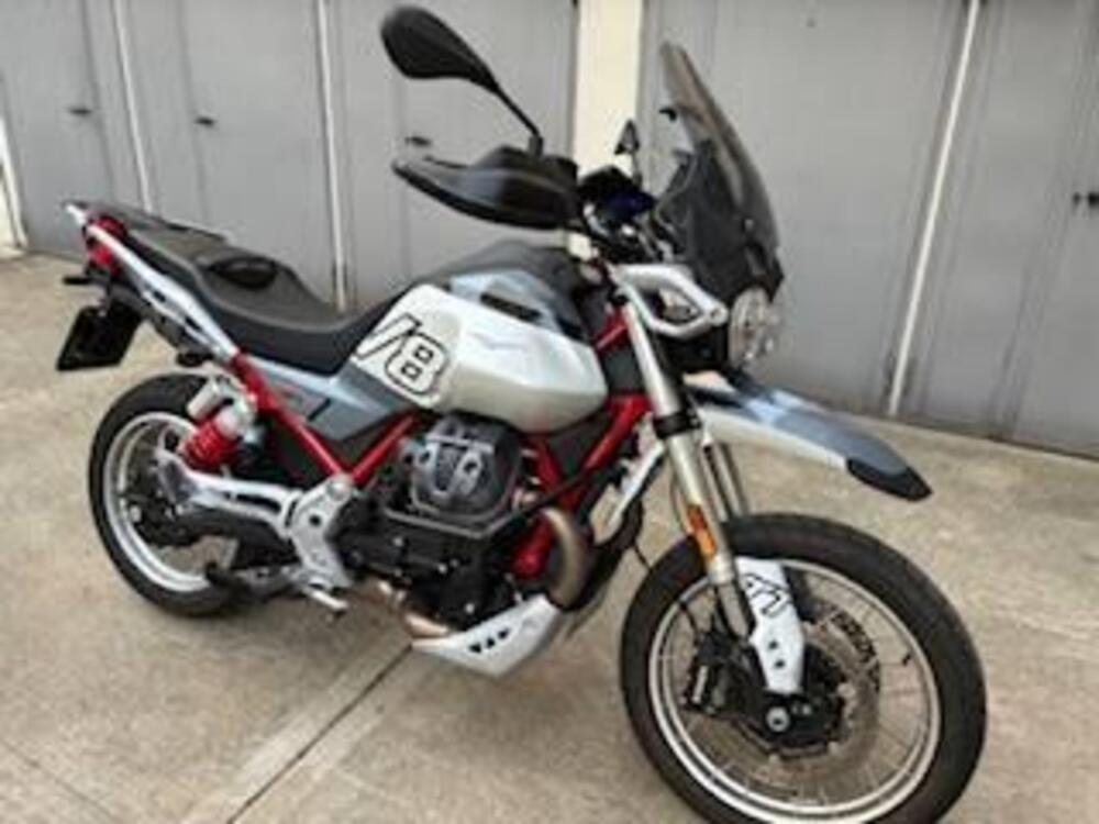 Moto Guzzi V85 TT (2024 - 25)