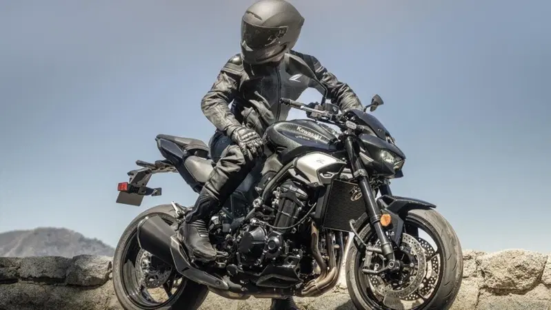 Promo Kawasaki: 800 euro di vantaggio cliente sulla Z900! Il prezzo parte ora da 9.190 euro