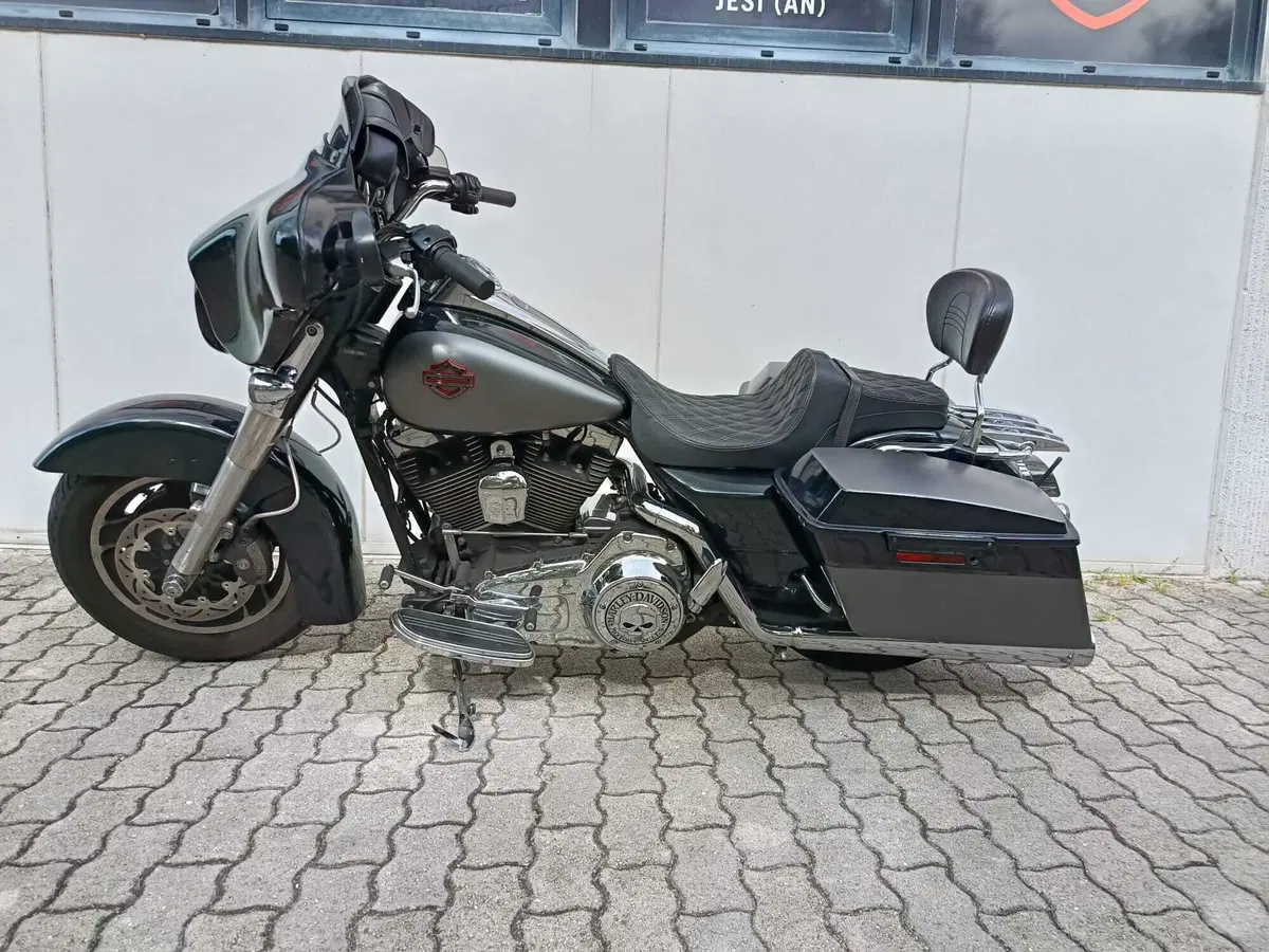 Harley-Davidson 1584 Street Glide (2008 - 10) - FLHX (5)