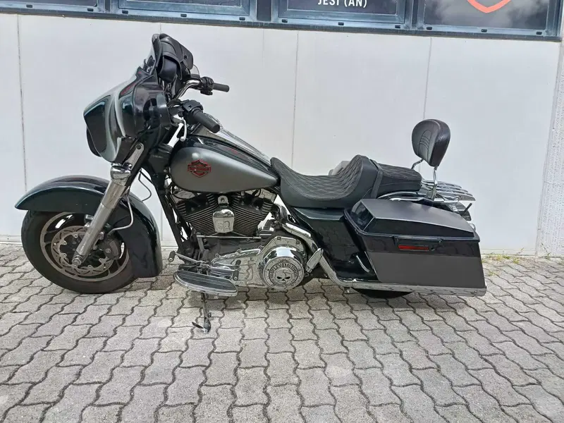 Harley-Davidson 1584 Street Glide (2008 - 10) - FLHX (5)