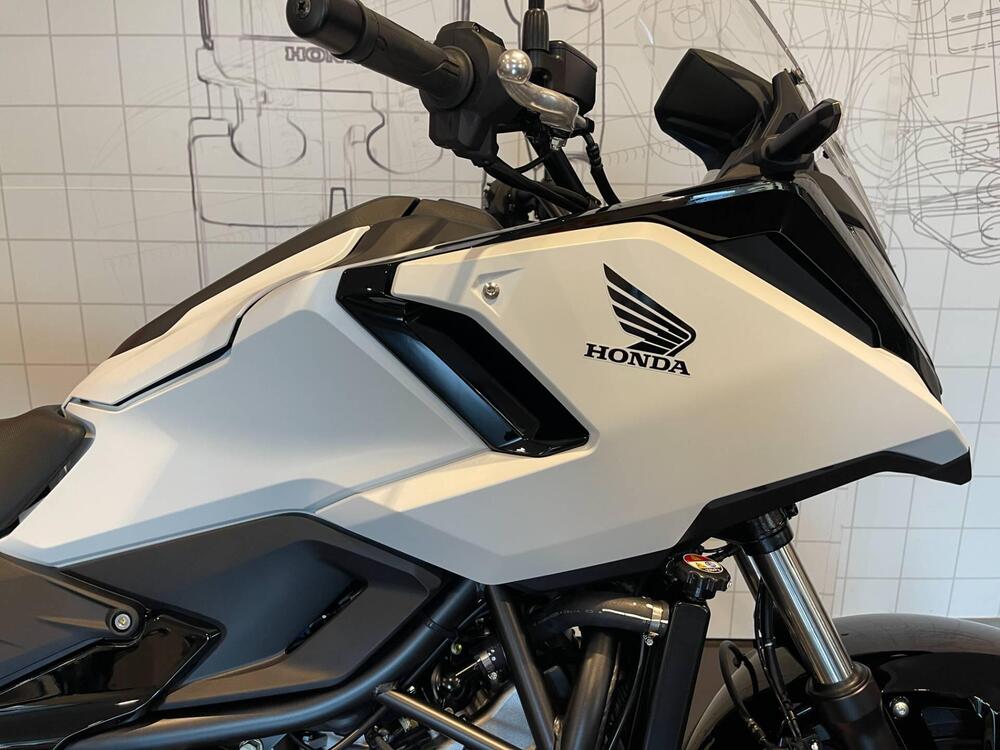 Honda NC 750 X DCT (2025) (2)