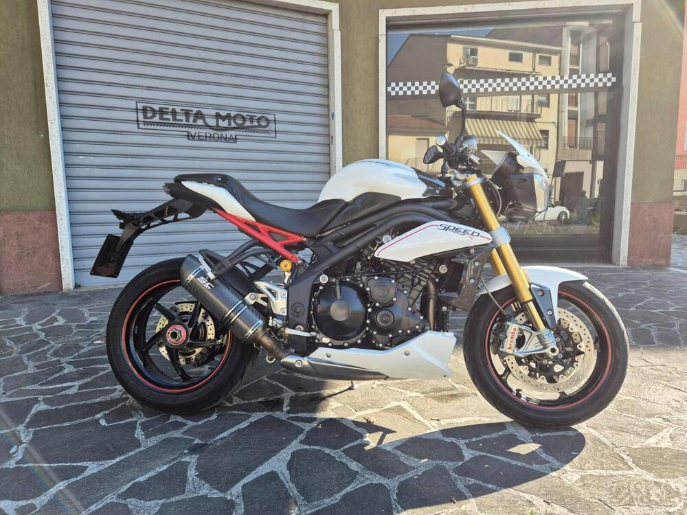 Triumph Speed Triple 1050 R ABS (2011 - 15) (3)
