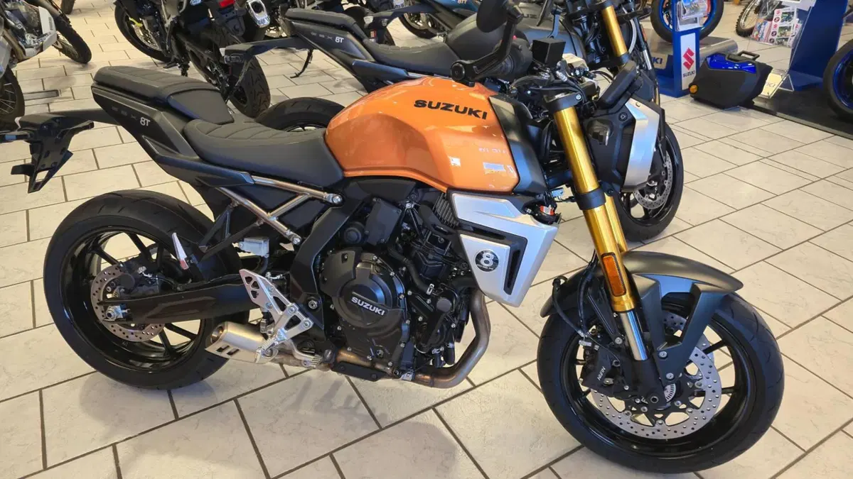 Suzuki GSX-8T (2025 - 26)