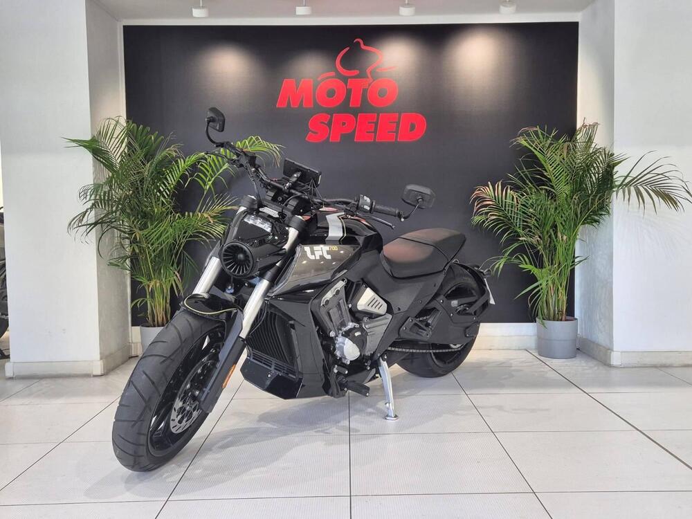 Benda Motorcycles LFC 700 (2024 - 25) (5)