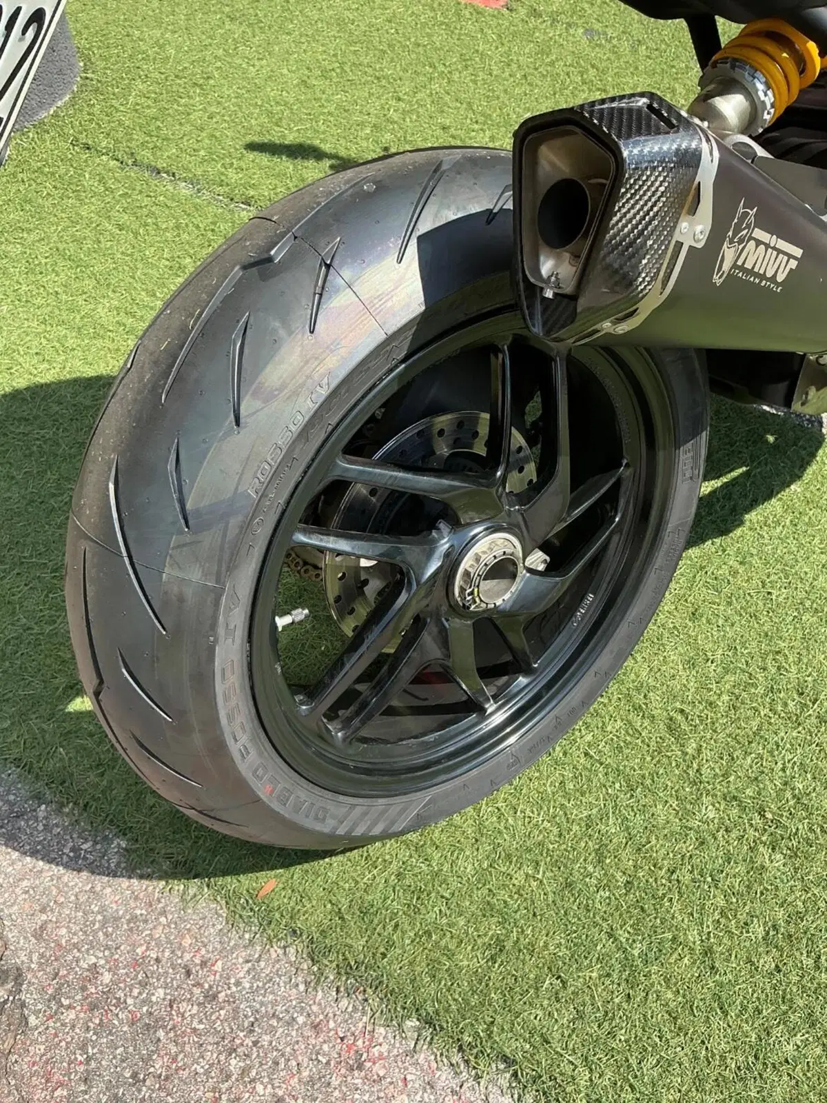 Ducati Monster 1200 (2014 - 16) (10)